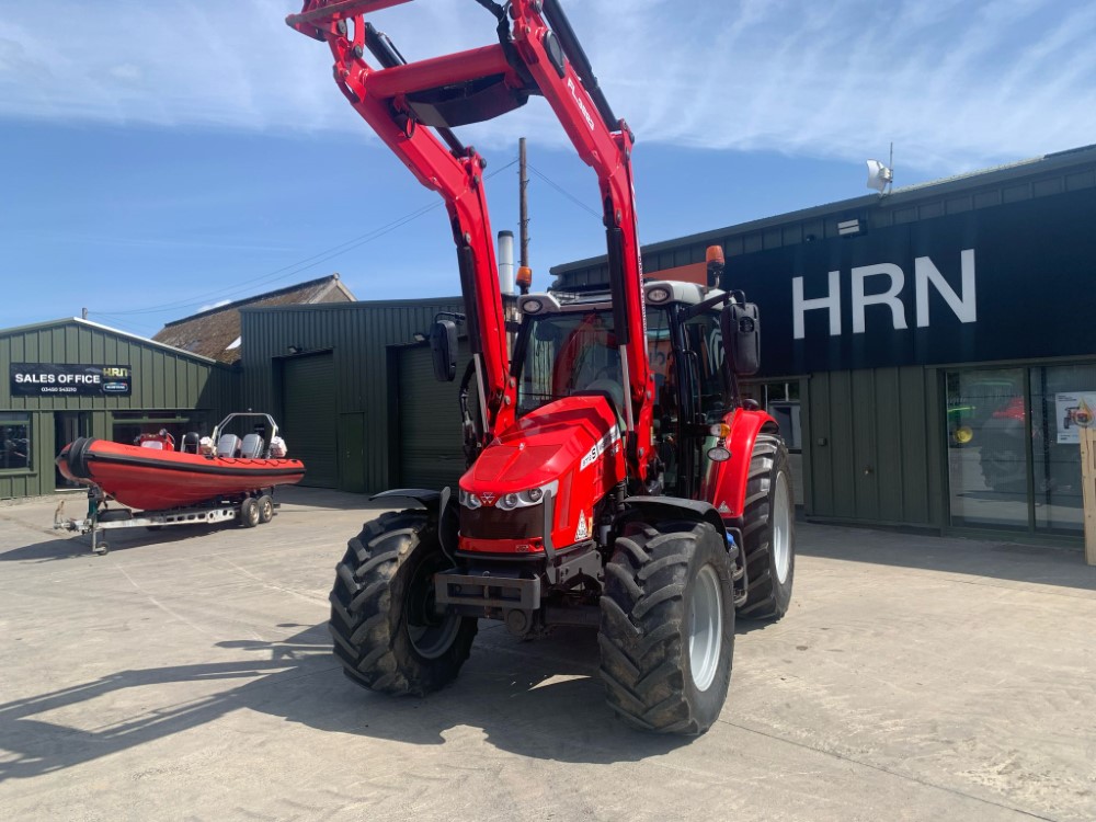 MASSEY FERGUSON 5712S TRACTOR C/W LOADER (12011953) - Image 16