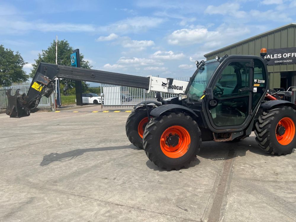BOBCAT TL358+ TELEHANDLER (12012001) - Image 17