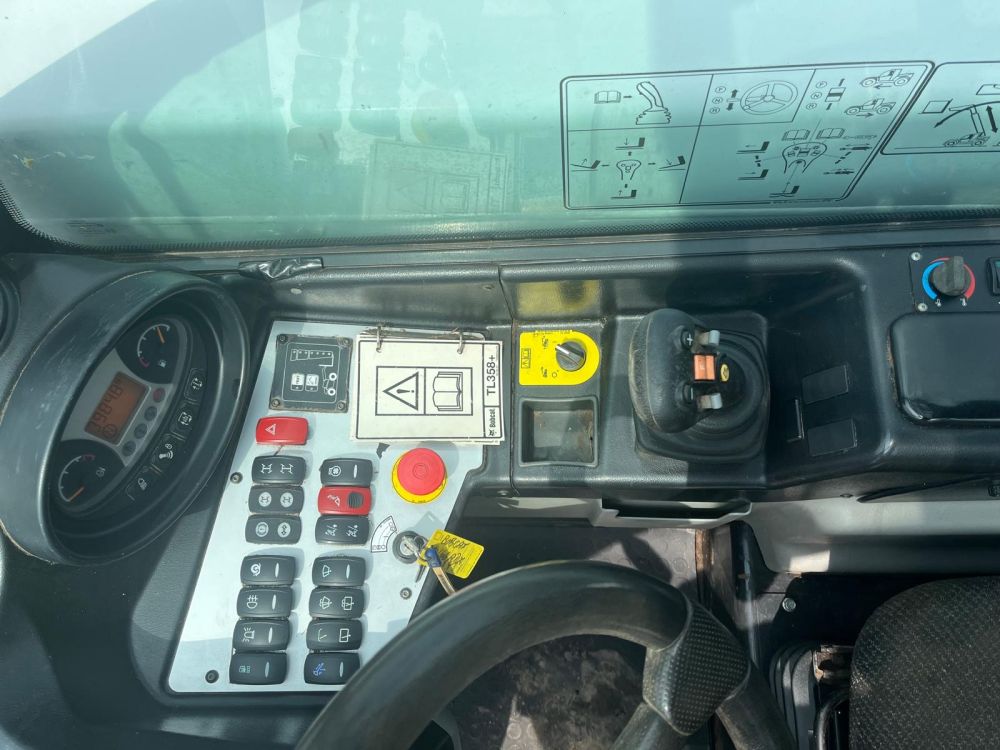 BOBCAT TL358+ TELEHANDLER (12012001) - Image 25
