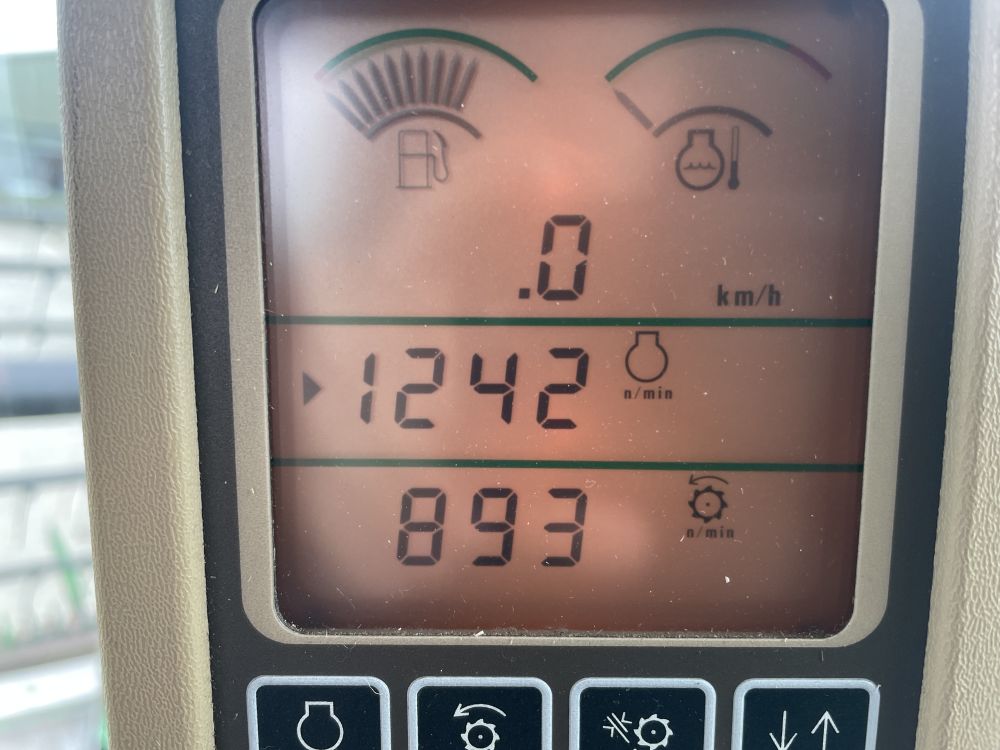 JOHN DEERE T550 COMBINE (12012131) - Image 9