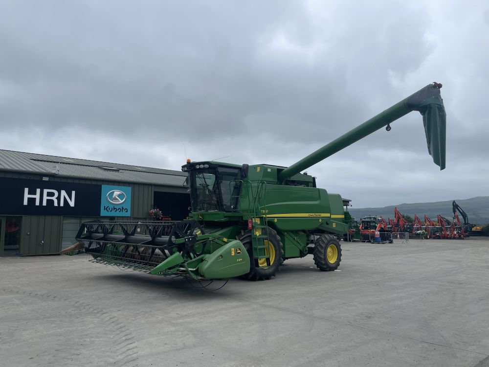 JOHN DEERE T550 COMBINE (12012131) - Image 11