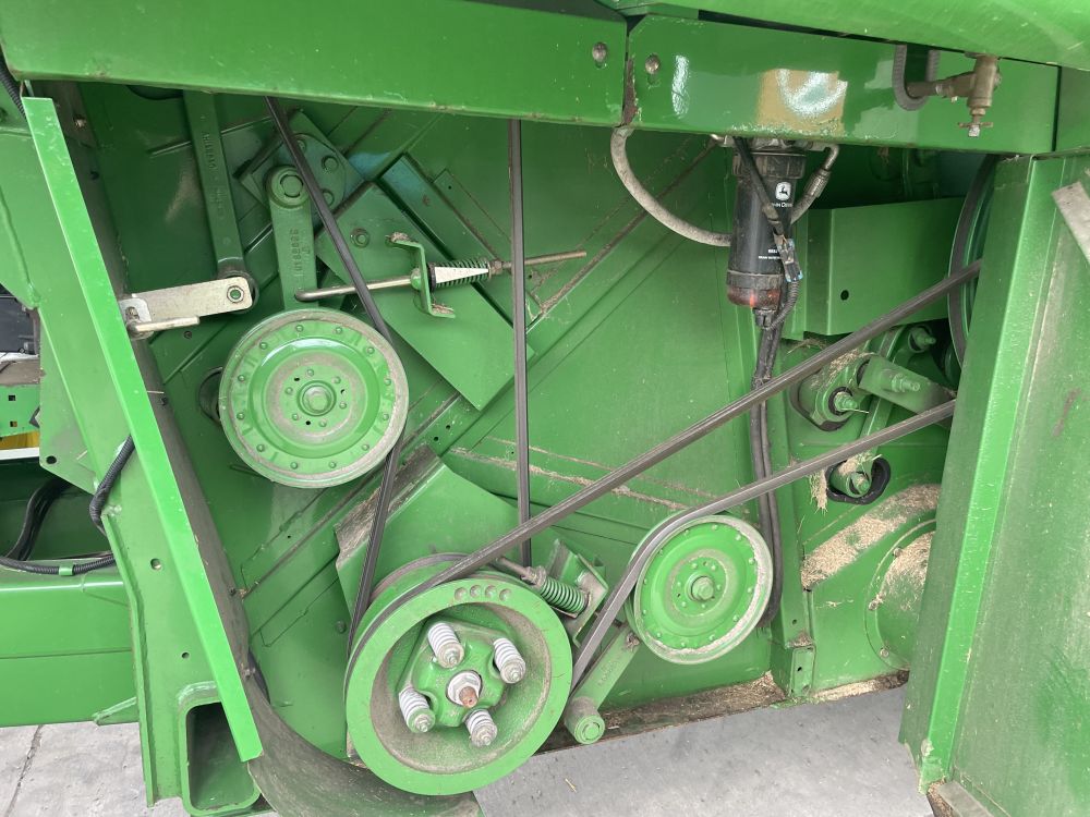 JOHN DEERE T550 COMBINE (12012131) - Image 27