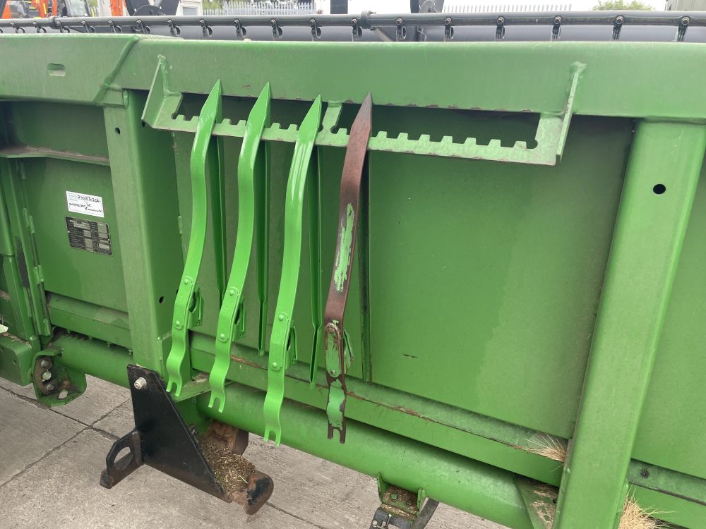 JOHN DEERE T550 COMBINE (12012131) - Image 31