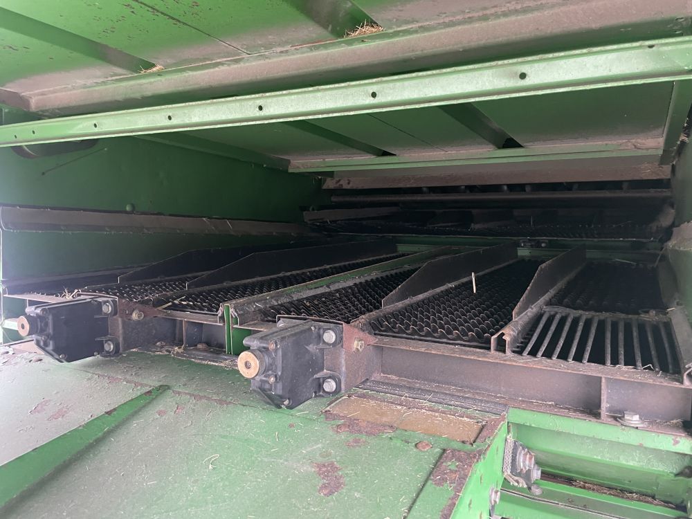 JOHN DEERE T550 COMBINE (12012131) - Image 37