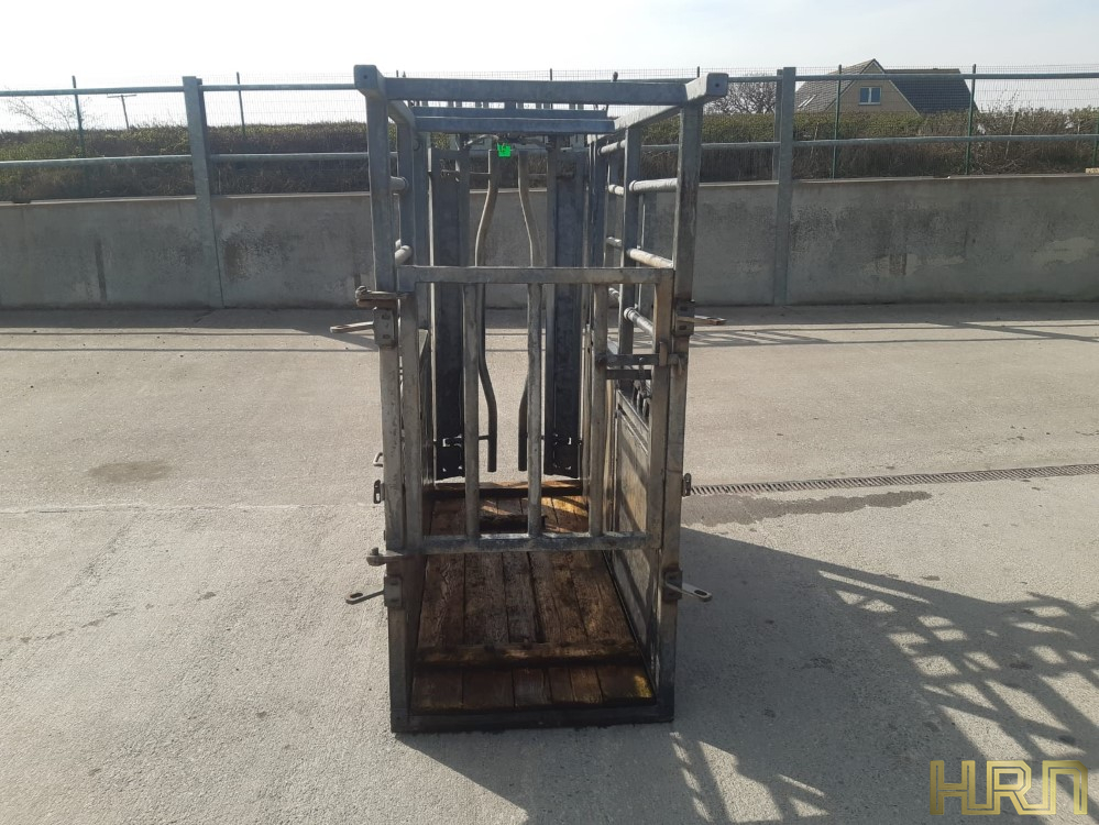 MISC CATTLE CRUSH . (11035699) - Image 19