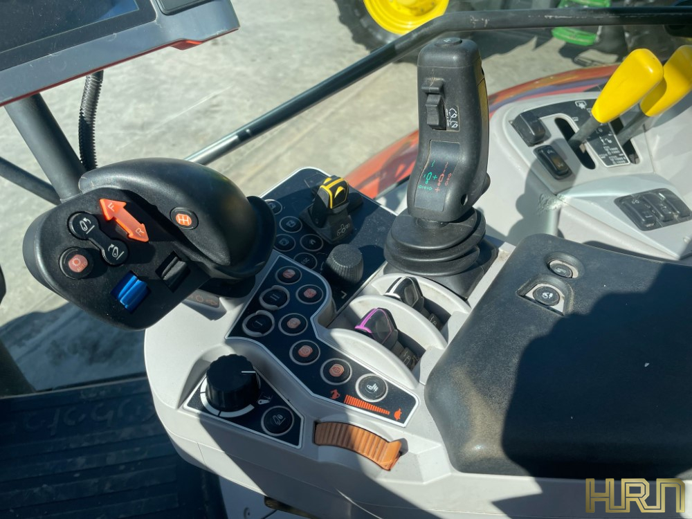 KUBOTA M7151 TRACTOR (41031756) - Image 20