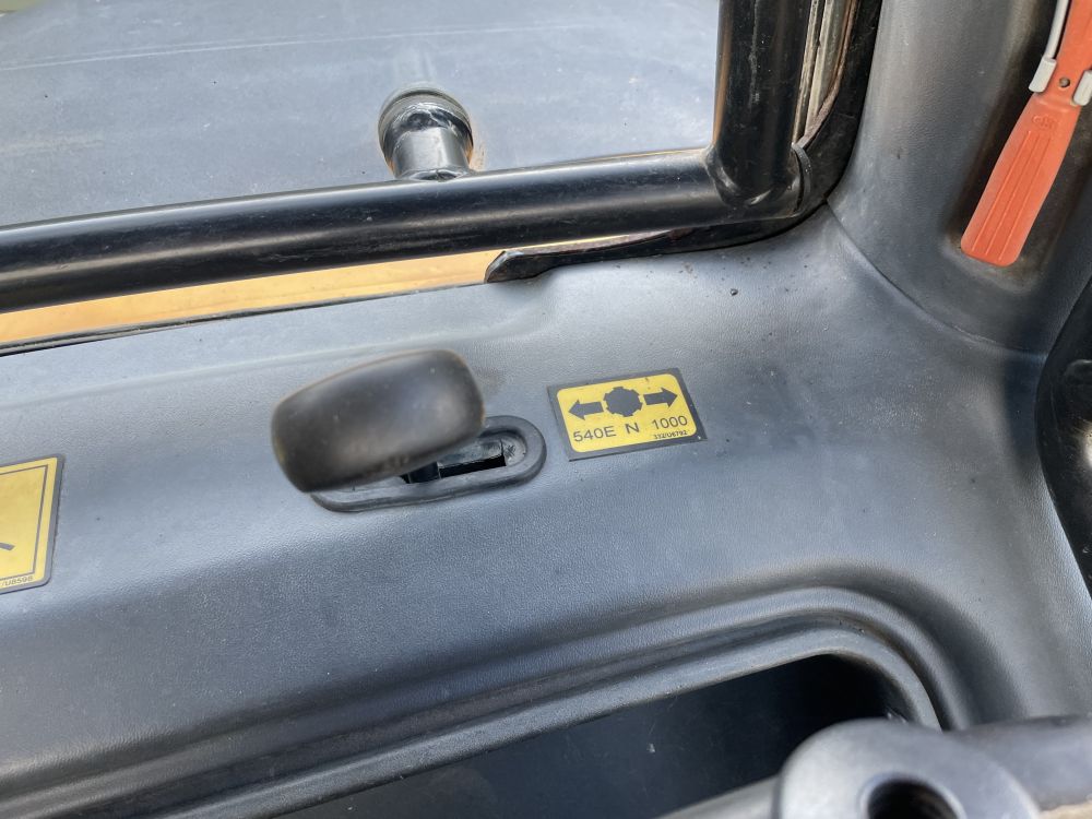 JCB 7230 PTRONIC TRACTOR (71036639) - Image 14