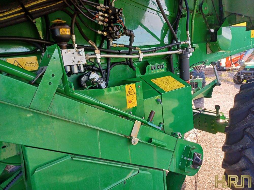 JOHN DEERE W540 COMBINE (12010136) - Image 17