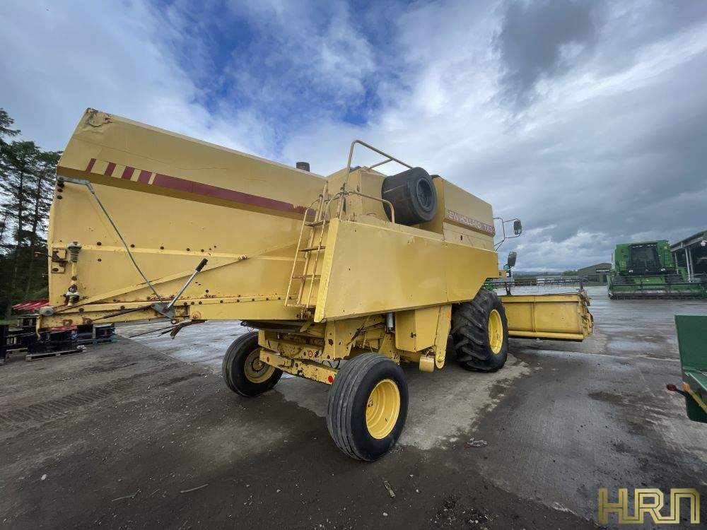NEW HOLLAND TX34 COMBINE (11033583) - Image 6