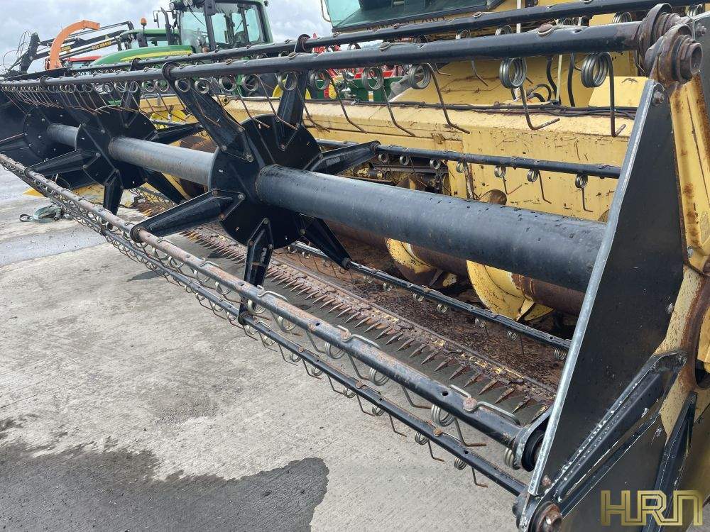 NEW HOLLAND TX34 COMBINE (11033583) - Image 11