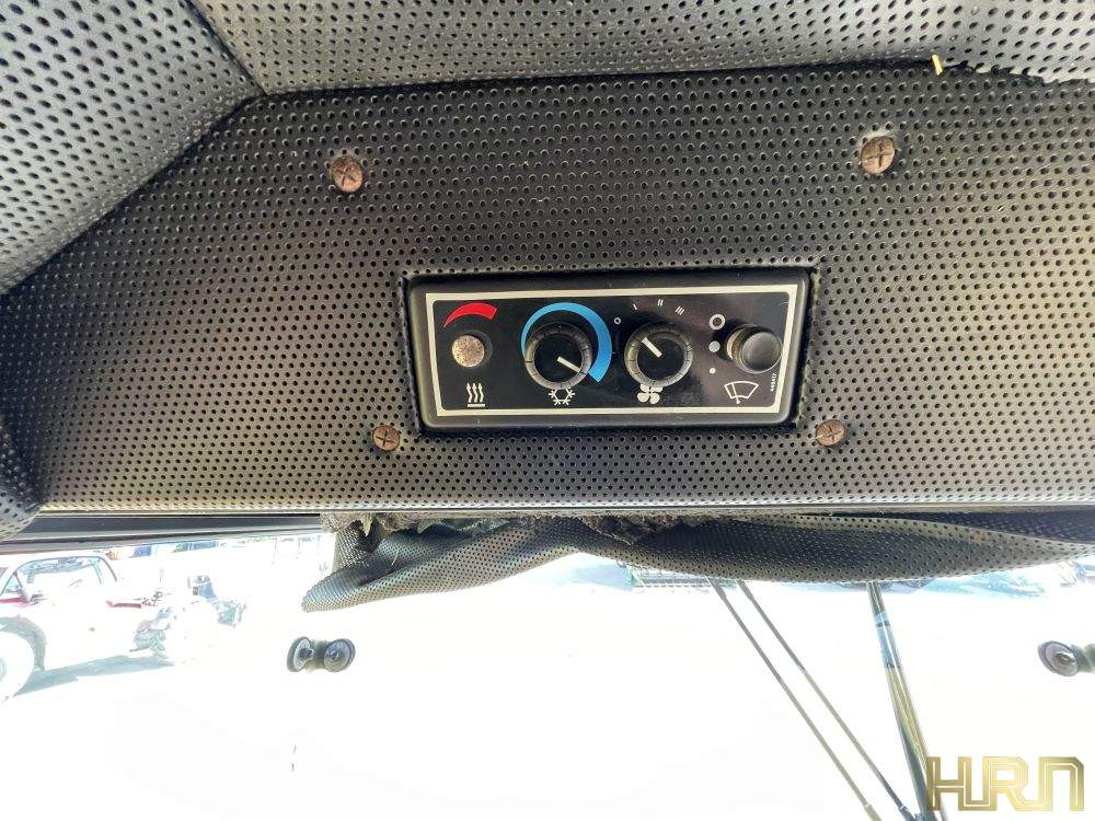 NEW HOLLAND TX34 COMBINE (11033583) - Image 20