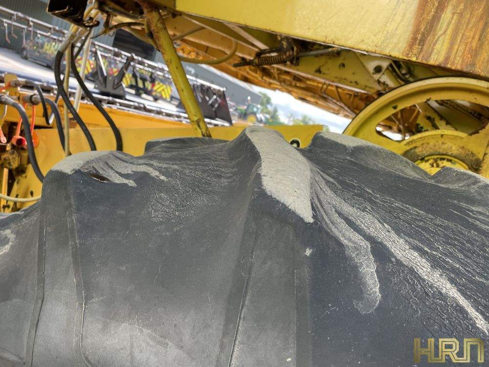 NEW HOLLAND TX34 COMBINE (11033583) - Image 22