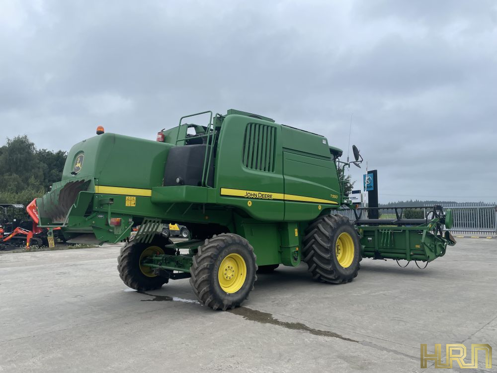JOHN DEERE T550 COMBINE (12012131) - Image 45