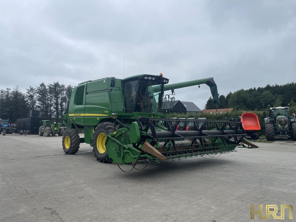 JOHN DEERE T550 COMBINE (12012131) - Image 47