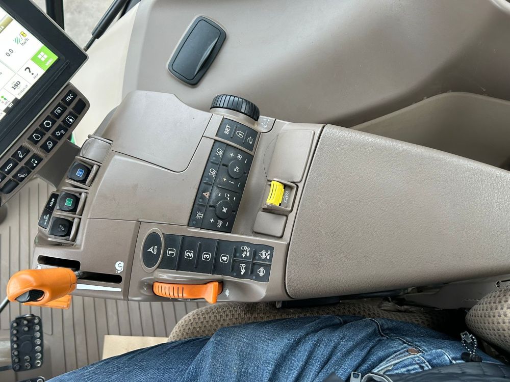 JOHN DEERE 6155R TRACTOR (12012386) - Image 11