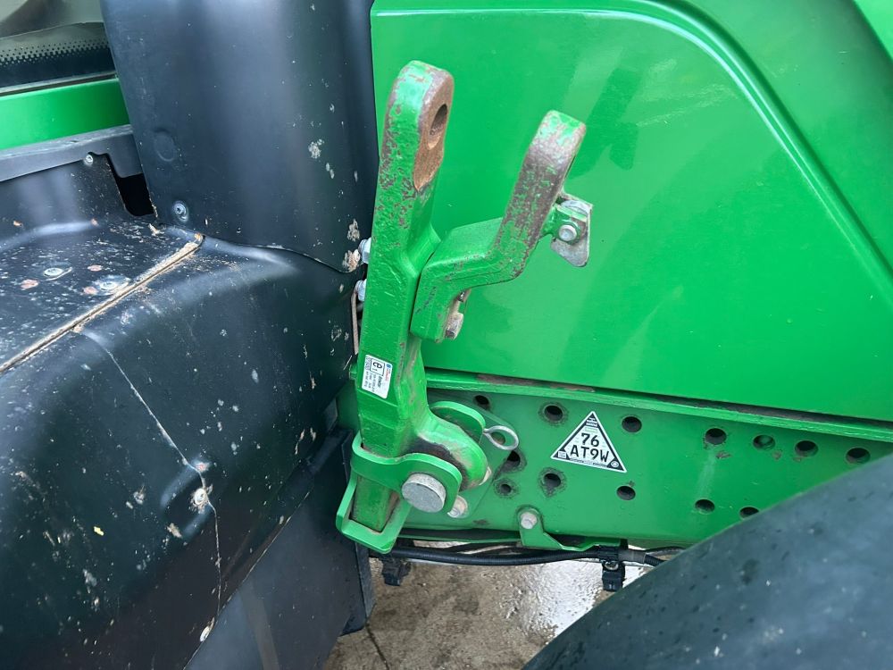 JOHN DEERE 6195M TRACTOR (71037460) - Image 13