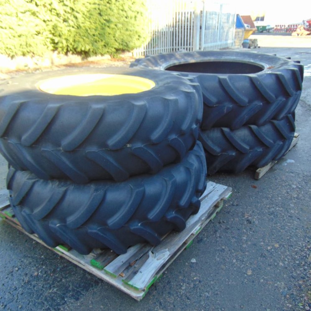 JOHN DEERE TYRES FULL SET FIRESTONES (11028959) - Image 4