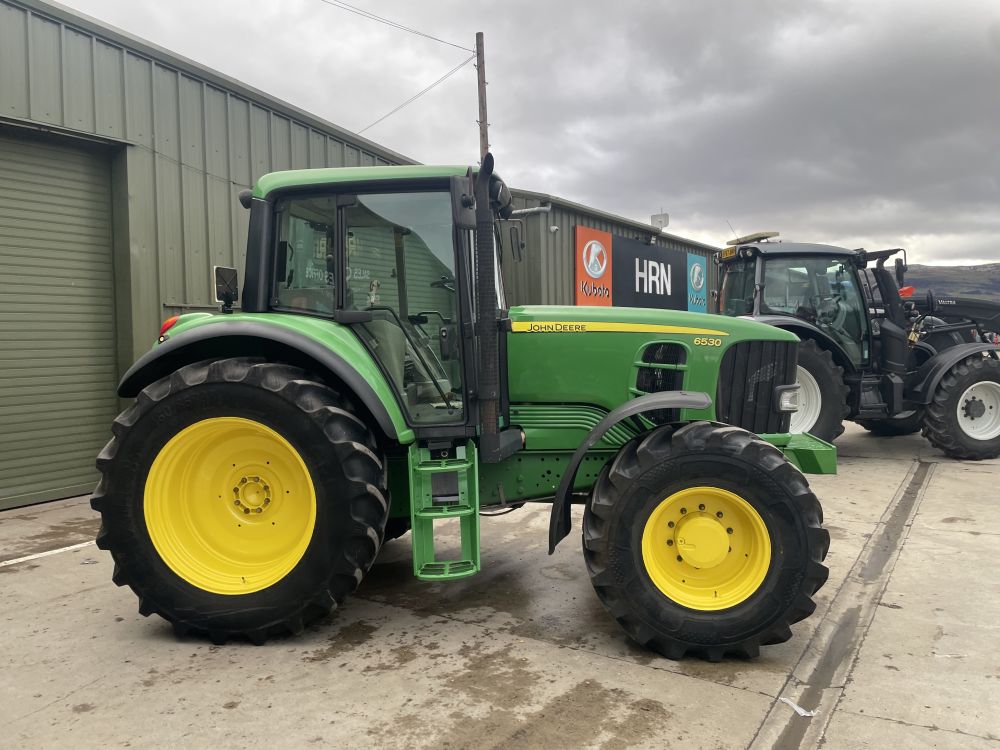 JOHN DEERE 6530 TRACTOR (71037645) - Image 5
