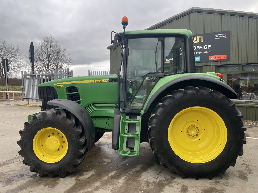 JOHN DEERE 6530 TRACTOR (71037645) - Image 9