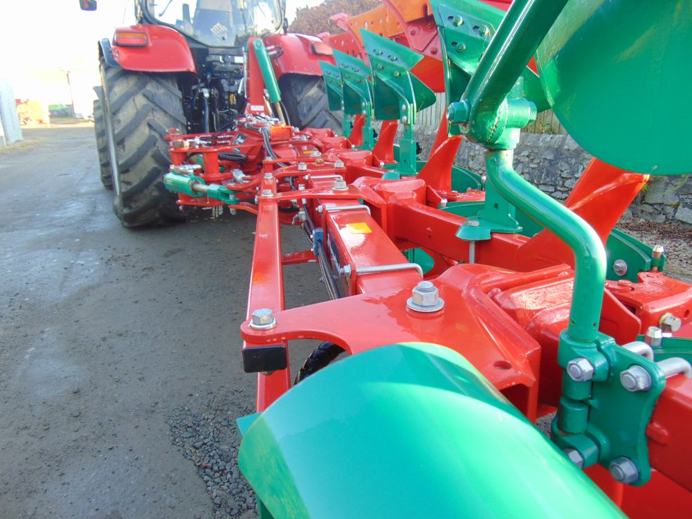 KVERNELAND 100/3400S 5FR PLOUGH (21030160) - Image 7