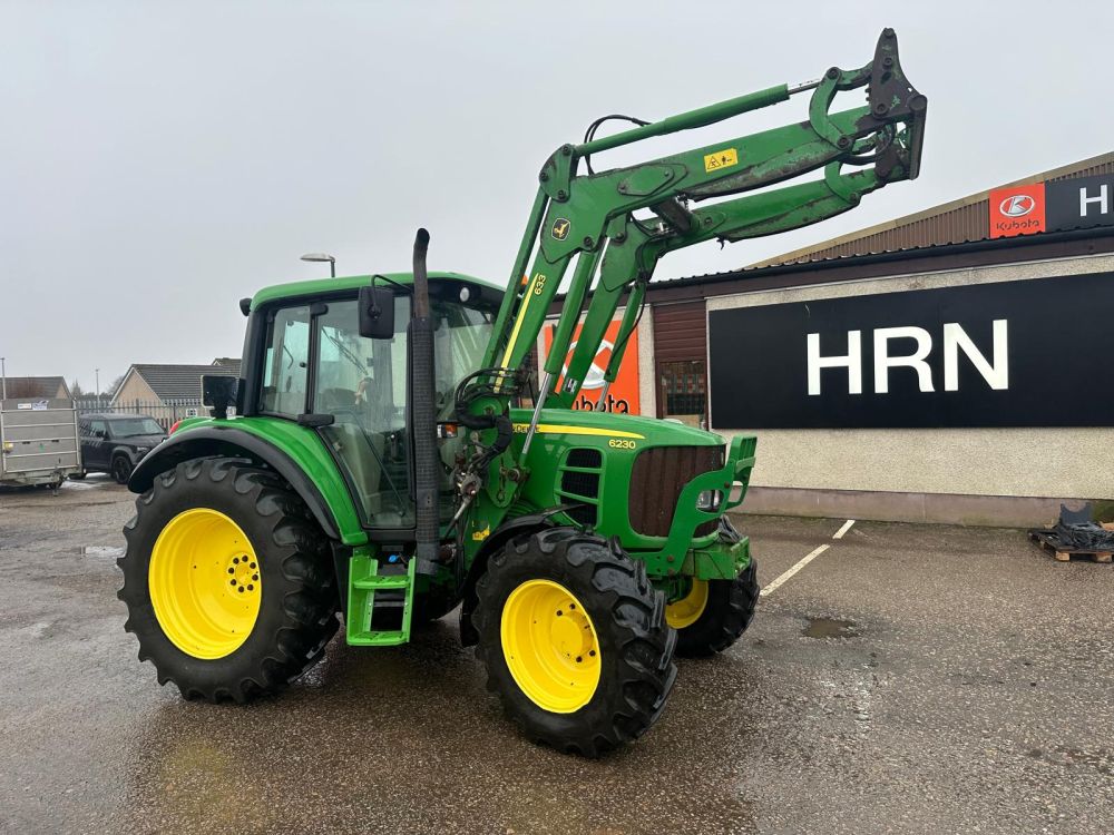 JOHN DEERE 6230 TRACTOR (11038029) - Image 12
