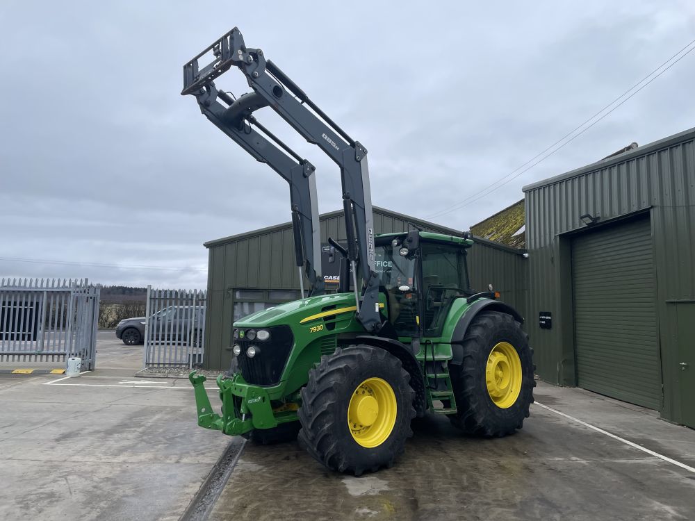 JOHN DEERE 7930 TRACTOR (12012379) - Image 2