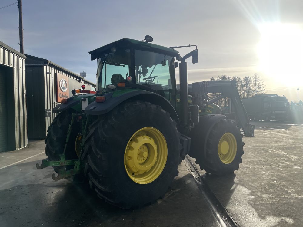 JOHN DEERE 7930 TRACTOR (12012379) - Image 8
