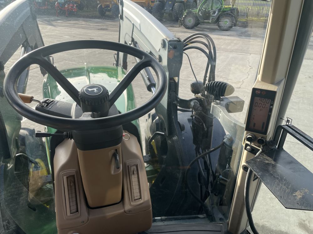 JOHN DEERE 7930 TRACTOR (12012379) - Image 17