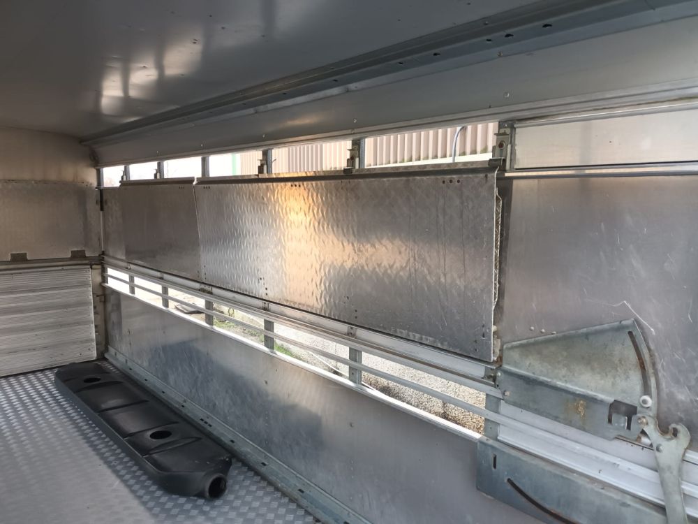 Ifor Williams TA5103 LIVESTOCK FLOAT (11037978) - Image 15