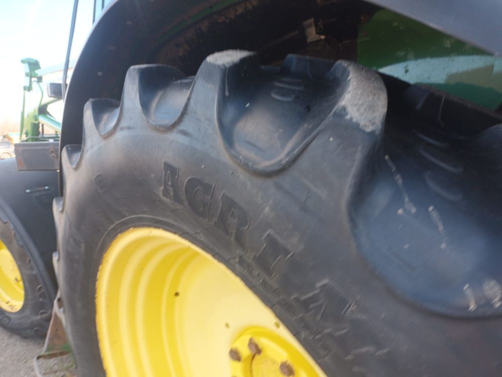 JOHN DEERE 6630 TRACTOR (11037891) - Image 13