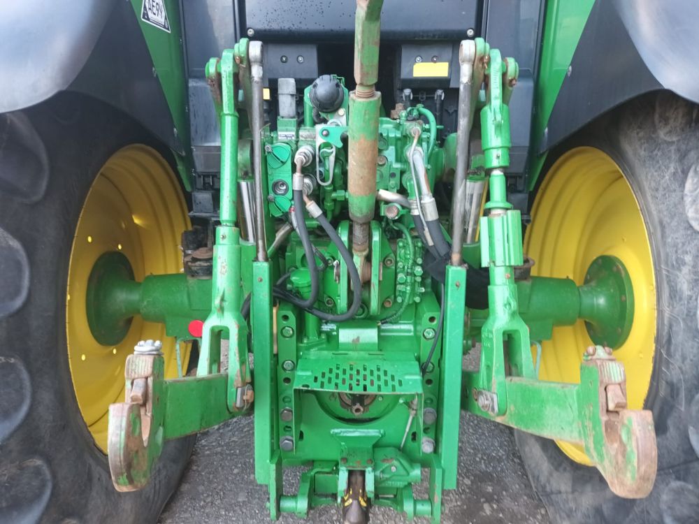 JOHN DEERE 6630 TRACTOR (11037891) - Image 16