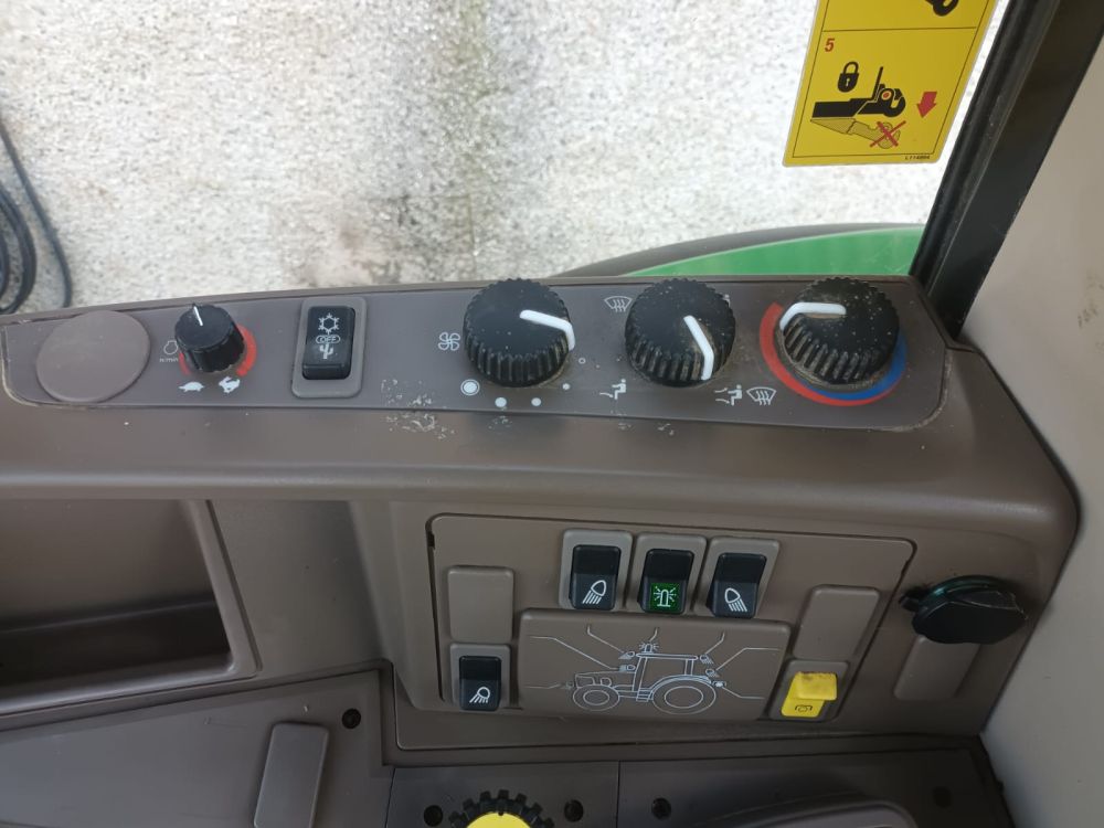 JOHN DEERE 6630 TRACTOR (11037891) - Image 22