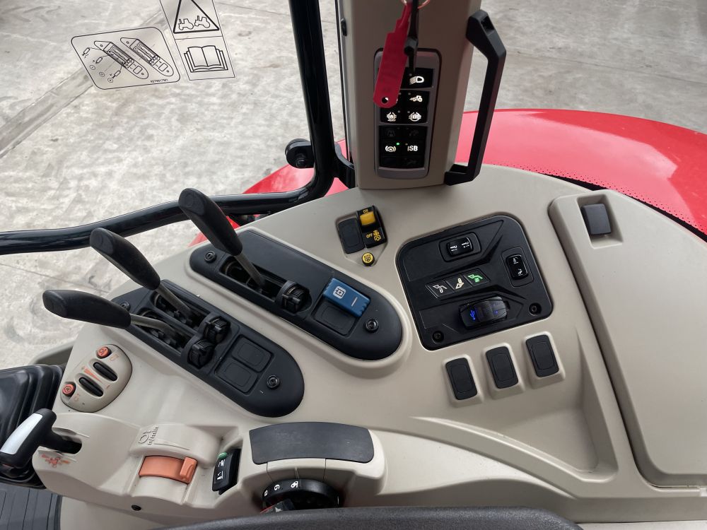 MASSEY FERGUSON 5S.125 DYNA 4 TRACTOR (71038179) - Image 16