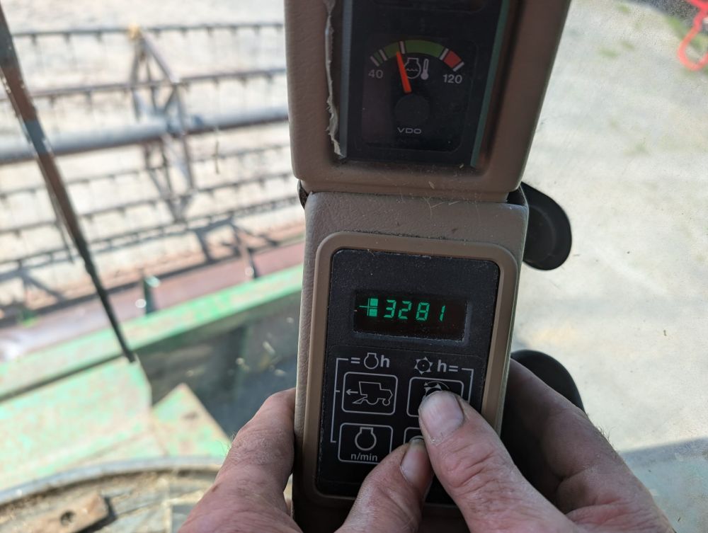 JOHN DEERE 2258 HILLMASTER COMBINE (71038462) - Image 11