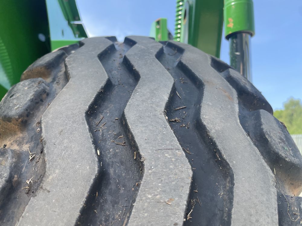JOHN DEERE 830 MOWER (71038889) - Image 10