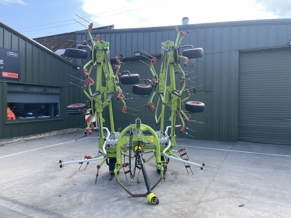 CLAAS VOLTO 900 TEDDER (71038882) - Image 3
