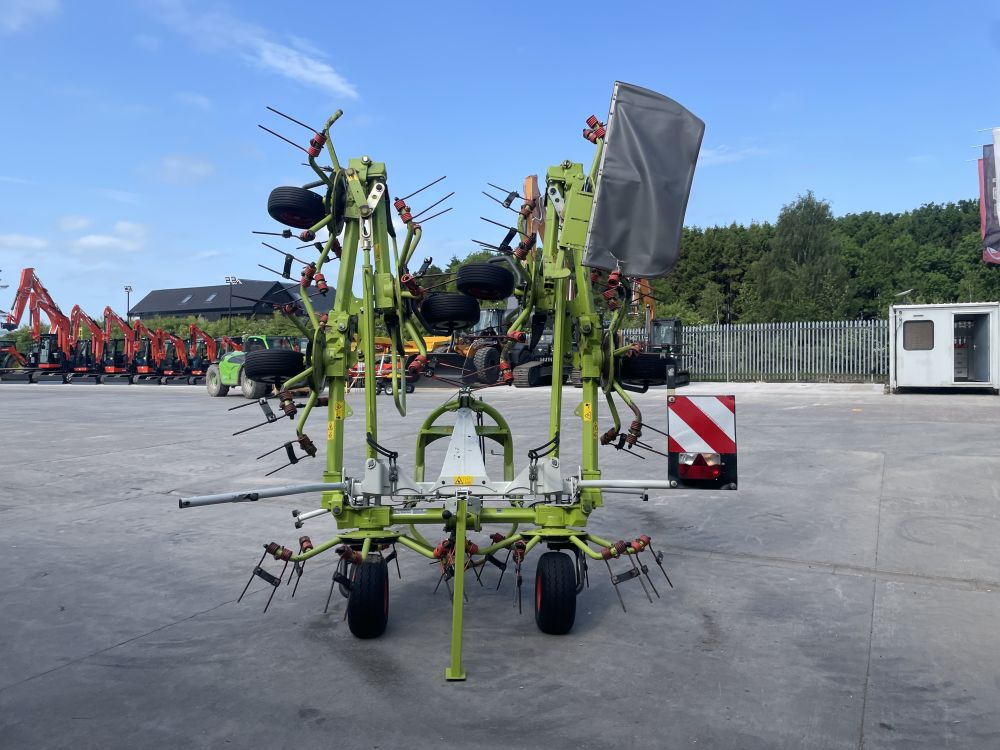 CLAAS VOLTO 900 TEDDER (71038882) - Image 7