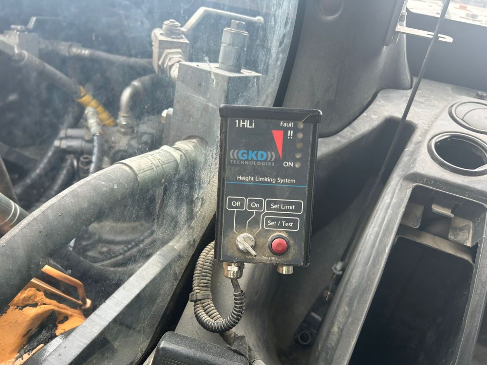 CASE CX300D CRAWLER EXCAVATOR (71038626) - Image 3