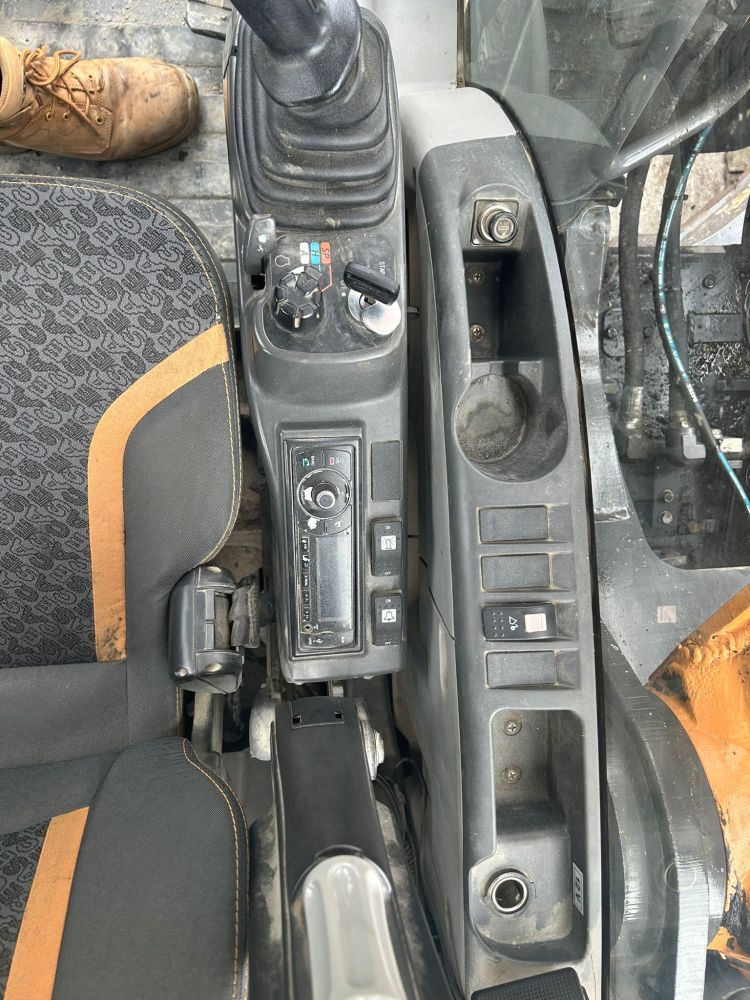 CASE CX300D CRAWLER EXCAVATOR (71038626) - Image 20
