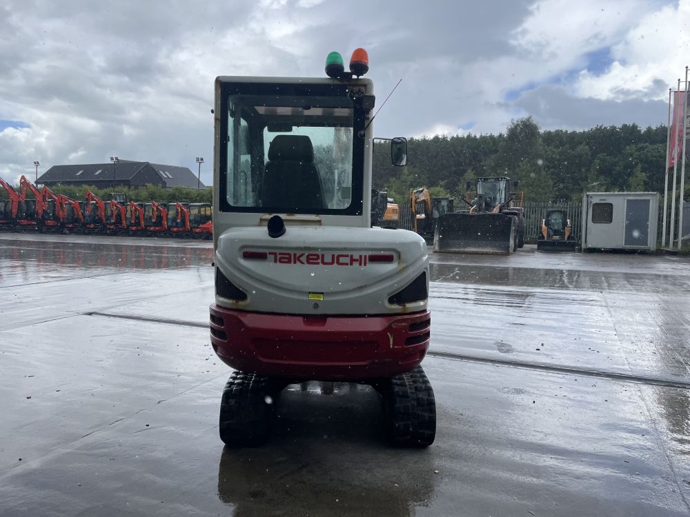 TAKEUCHI TB230 EXCAVATOR (12012517) - Image 7