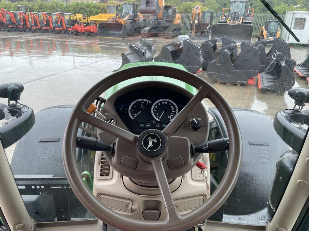 JOHN DEERE 6155R TRACTOR (71038938) - Image 13